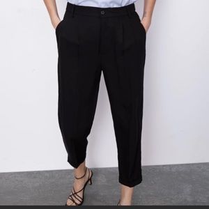 Zara | Black High Waisted Cropped Cuffed Hem Pant